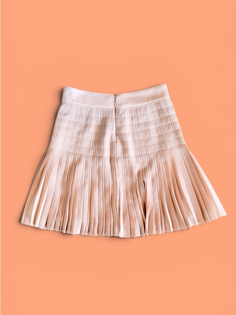 Women’s Pleated J. Crew Mini Skirt in Light Pink - Picture 3 of 3